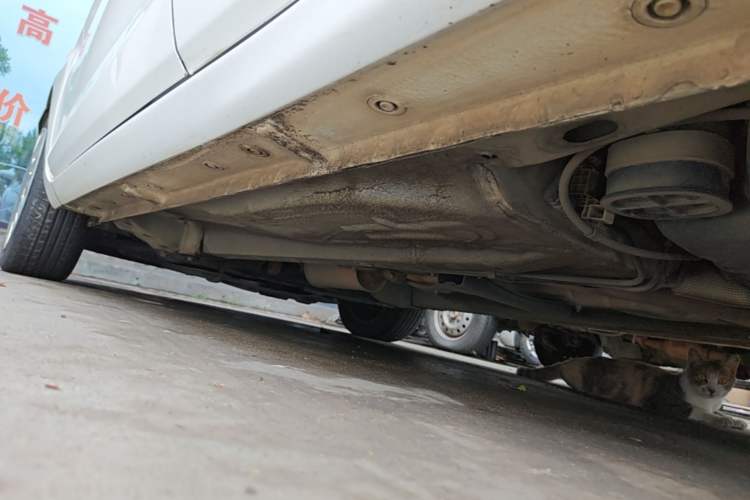 Used Ford Fiesta 2013 Sedan 1.5L Manual Fashion Edition Left Side Sill