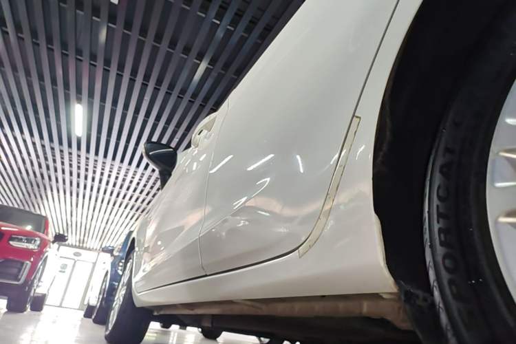 Used Ford Fiesta 2013 Hatchback 1.5L Manual Fashion Edition Left Side Sill