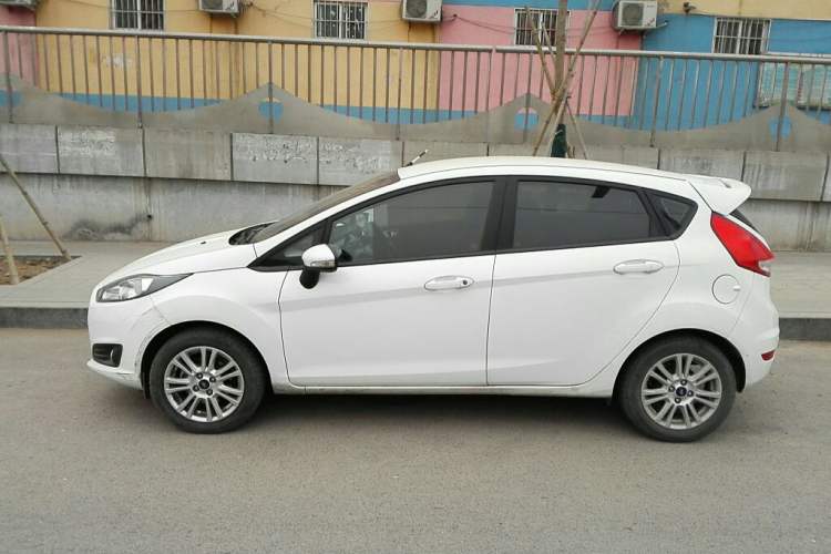 Used Ford Fiesta 2013 Hatchback 1.5L Automatic Fashion Edition Left Side