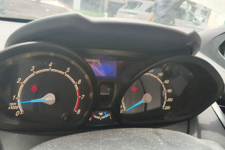 Used Ford Fiesta 2013 Sedan 1.5L Manual Fashion Edition Odometer Close Up