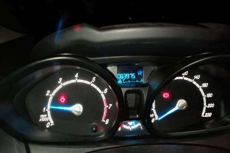 Used Ford Fiesta 2013 Sedan 1.5L Manual Fashion Edition Odometer Close Up