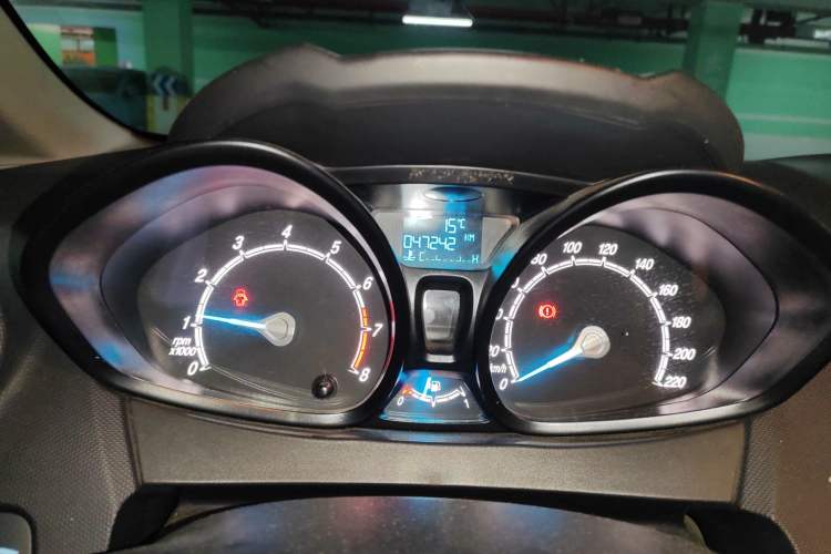Used Ford Fiesta 2013 Hatchback 1.5L Manual Fashion Edition Odometer Close Up