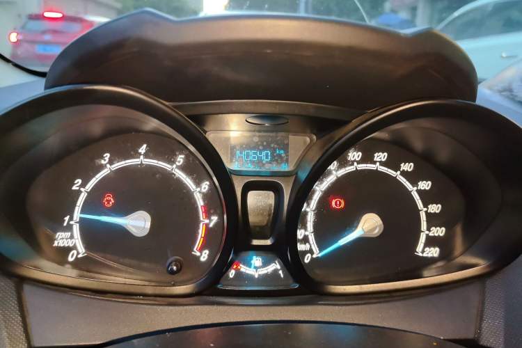 Used Ford Fiesta 2013 Sedan 1.5L Manual Fashion Edition Odometer Close Up