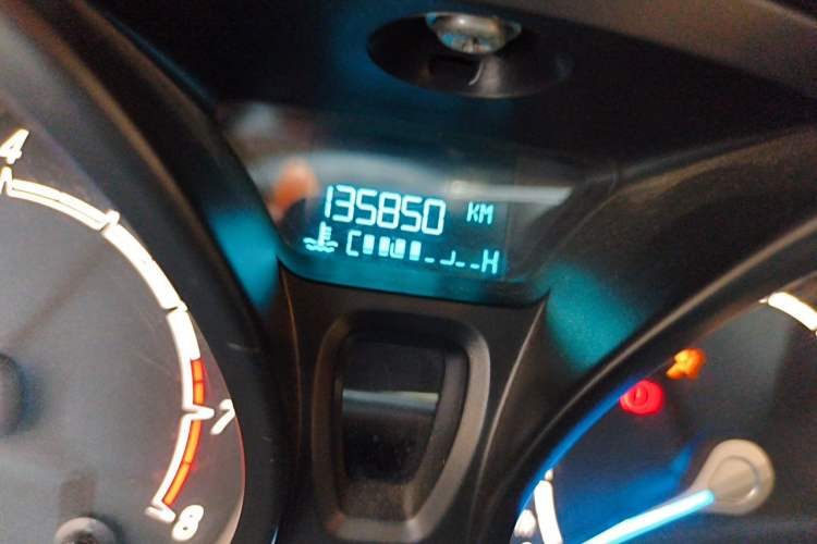 Used Ford Fiesta 2013 Hatchback 1.5L Manual Fashion Edition Odometer Close Up