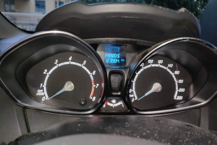 Used Ford Fiesta 2013 Sedan 1.5L Automatic Fashion Edition Odometer Close Up