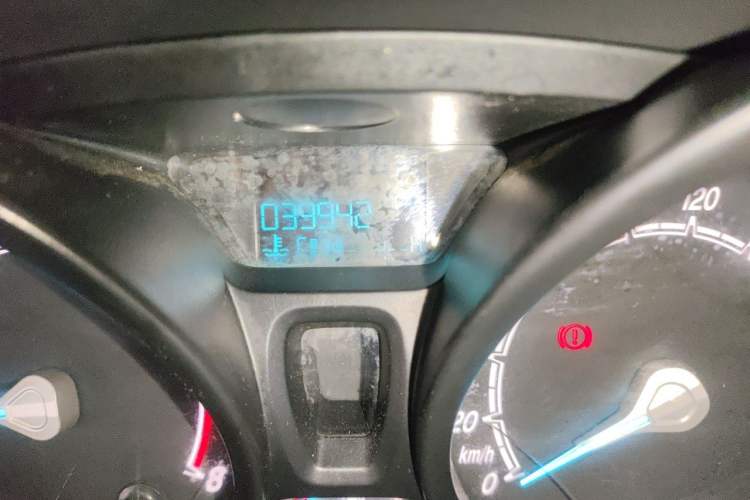 Used Ford Fiesta 2013 Sedan 1.5L Manual Fashion Edition Odometer Close Up