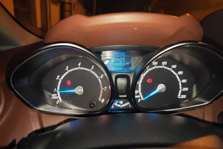 Used Ford Fiesta 2013 Hatchback 1.5L Automatic Dynamic Model Odometer Close Up