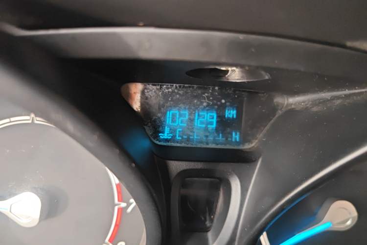 Used Ford Fiesta 2013 Hatchback 1.5L Manual Fashion Edition Odometer Close Up