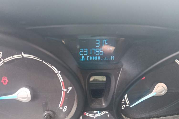 Used Ford Fiesta 2013 Hatchback 1.5L Manual Fashion Edition Odometer Close Up