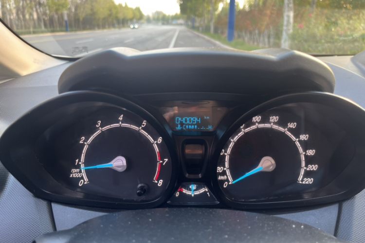 Used Ford Fiesta 2013 Hatchback 1.5L Manual Fashion Edition Odometer Close Up