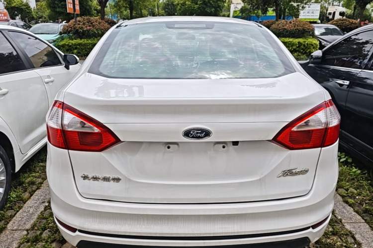 Used Ford Fiesta 2013 Sedan 1.5L Manual Fashion Edition Rear