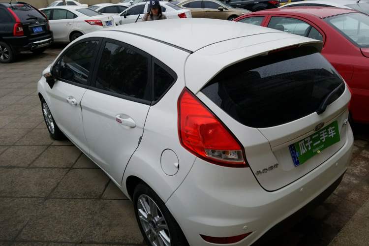 Used Ford Fiesta 2013 Hatchback 1.5L Automatic Fashion Edition Rear Left 45 Deg