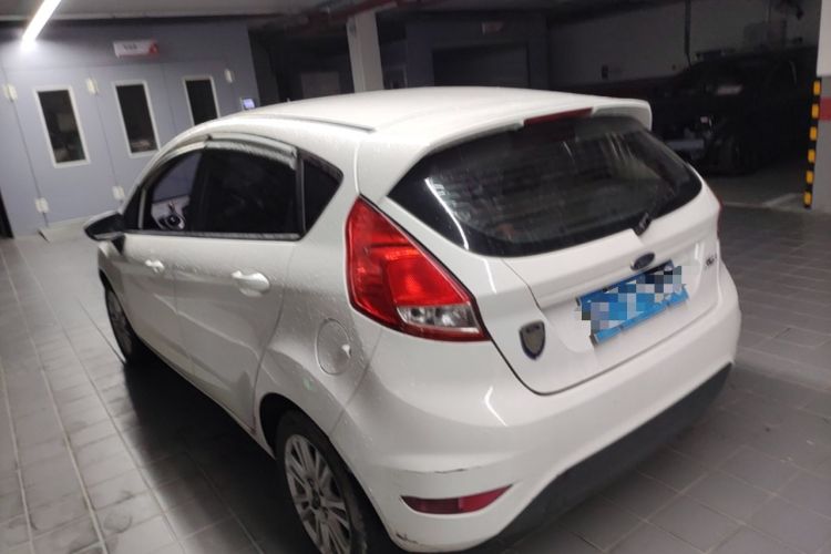 Used Ford Fiesta 2013 Hatchback 1.5L Automatic Fashion Edition Rear Left 45 Deg