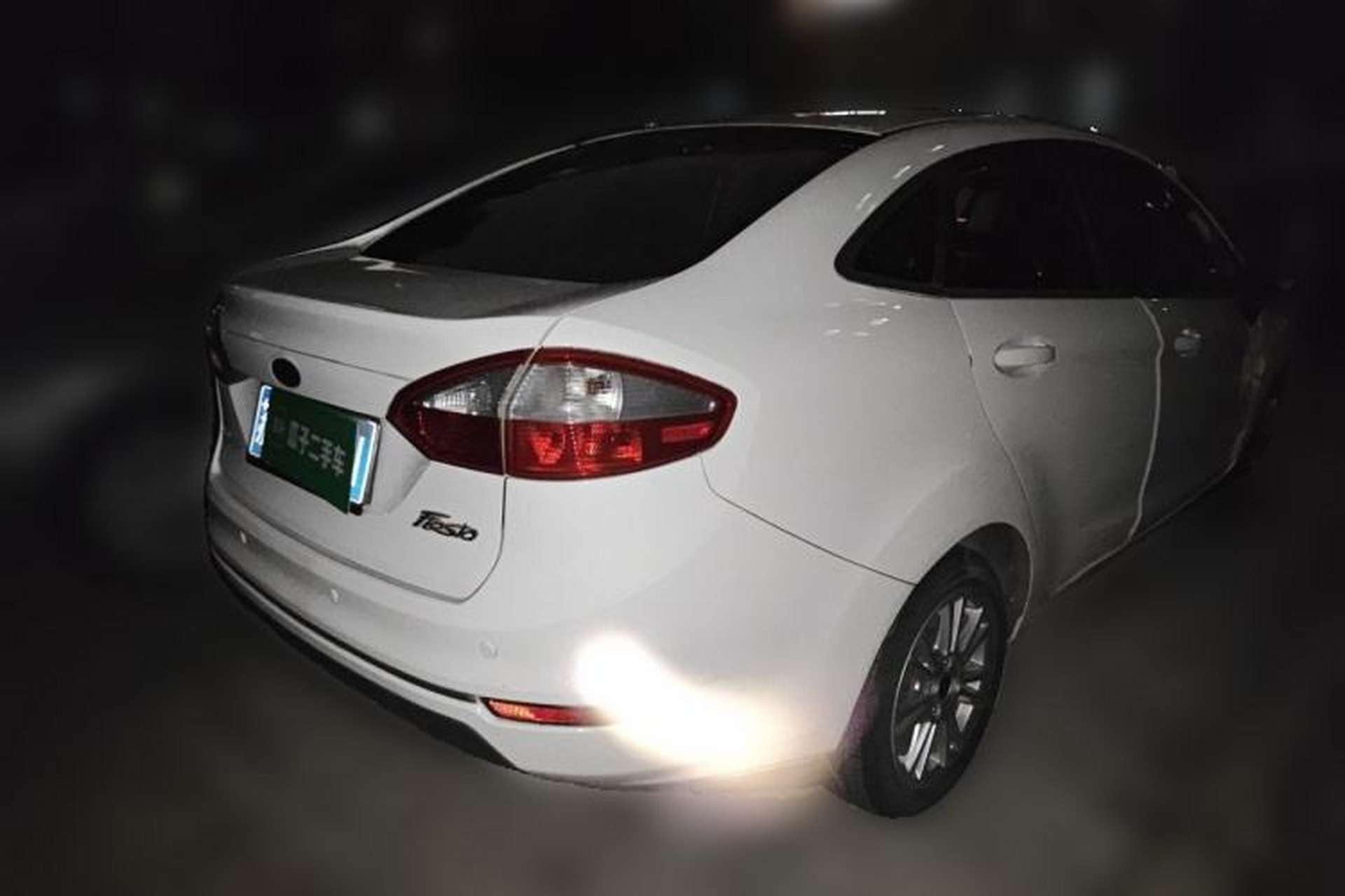 Used Ford Fiesta 2013 Sedan 1.5L Manual Fashion Edition Rear Right 45 Deg