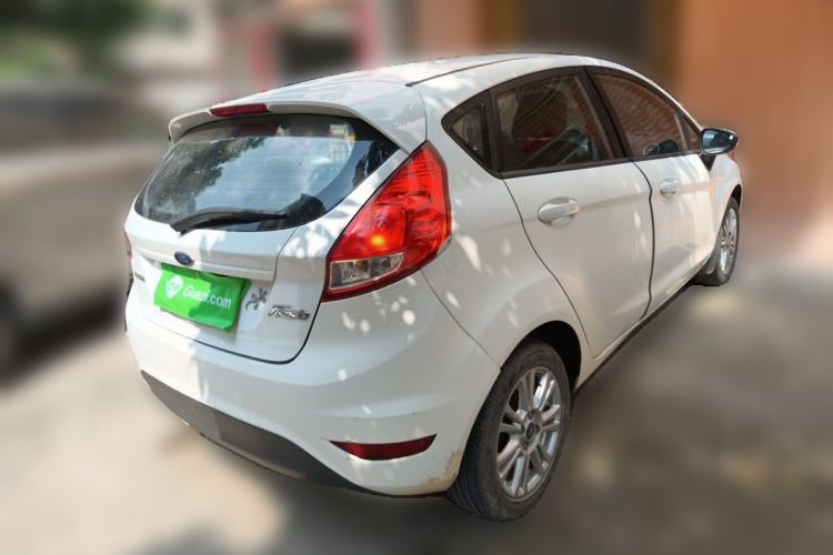 Used Ford Fiesta 2013 Hatchback 1.5L Automatic Fashion Edition Rear Right 45 Deg