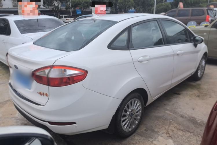 Used Ford Fiesta 2013 Sedan 1.5L Manual Fashion Edition Rear Right 45 Deg