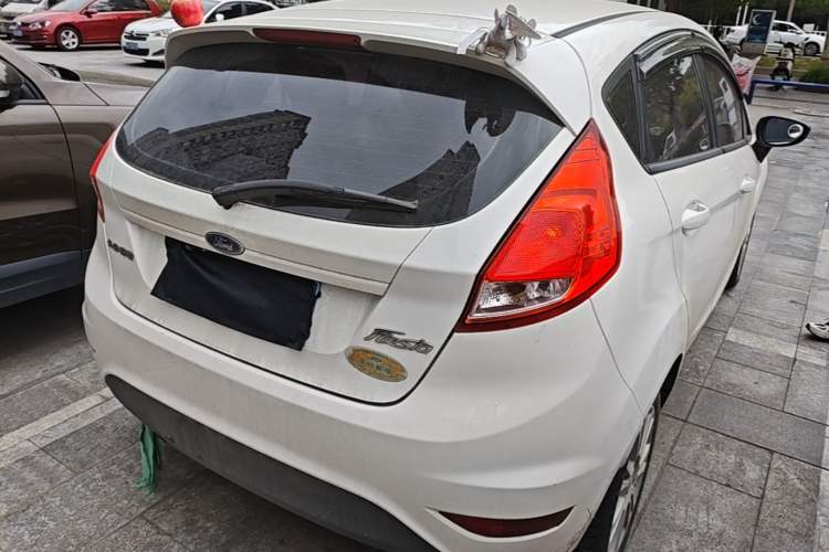 Used Ford Fiesta 2013 Hatchback 1.5L Automatic Fashion Edition Rear Right 45 Deg