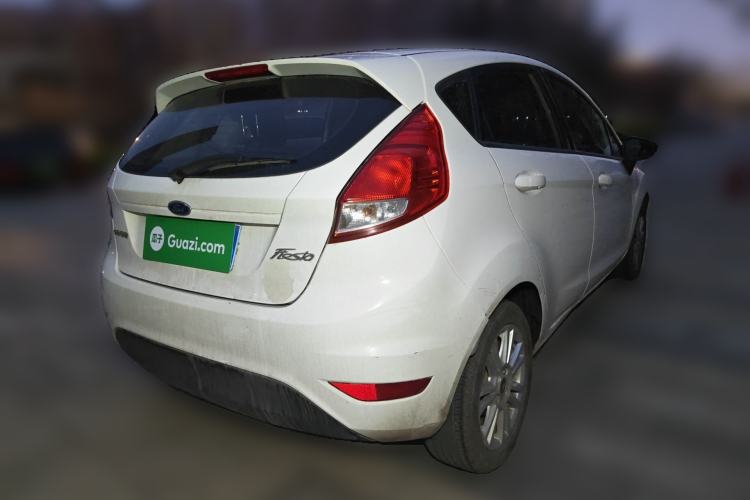 Used Ford Fiesta 2013 Hatchback 1.5L Automatic Fashion Edition Rear Right 45 Deg