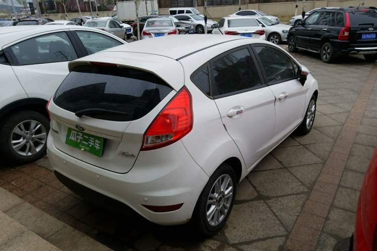 Used Ford Fiesta 2013 Hatchback 1.5L Automatic Fashion Edition Rear Right 45 Deg