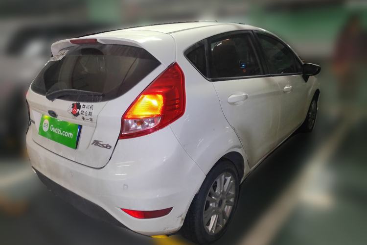 Used Ford Fiesta 2013 Hatchback 1.5L Manual Fashion Edition Rear Right 45 Deg