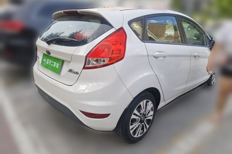 Used Ford Fiesta 2013 Hatchback 1.5L Manual Fashion Edition Rear Right 45 Deg