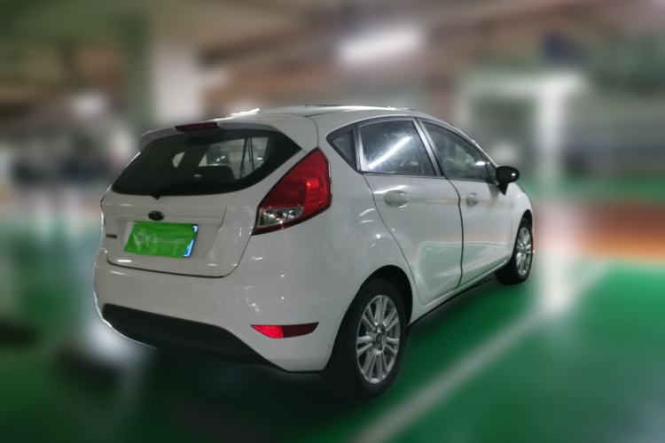 Used Ford Fiesta 2013 Hatchback 1.5L Automatic Fashion Edition Rear Right 45 Deg