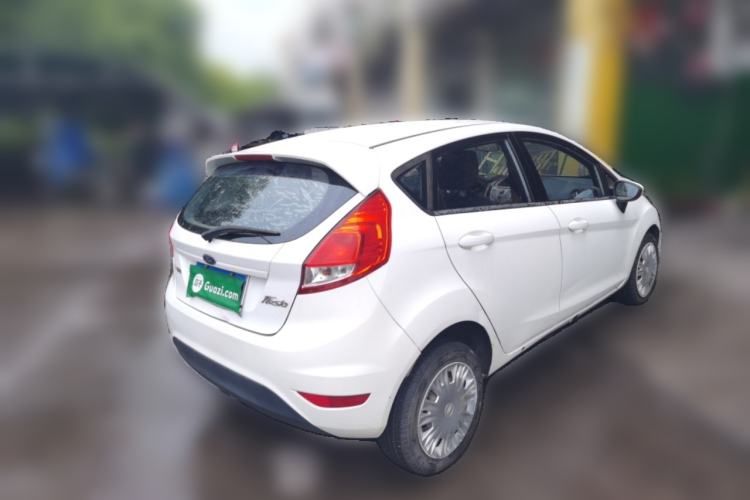 Used Ford Fiesta 2013 Hatchback 1.5L Manual Fashion Edition Rear Right 45 Deg