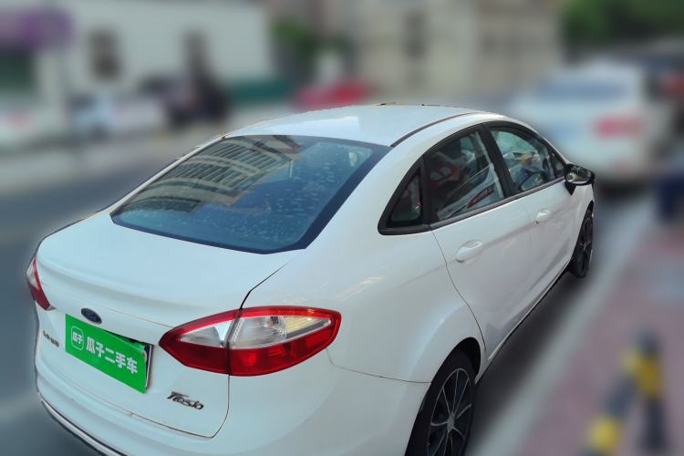 Used Ford Fiesta 2013 Sedan 1.5L Manual Fashion Edition Rear Right 45 Deg