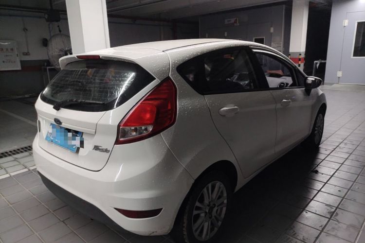 Used Ford Fiesta 2013 Hatchback 1.5L Automatic Fashion Edition Rear Right 45 Deg