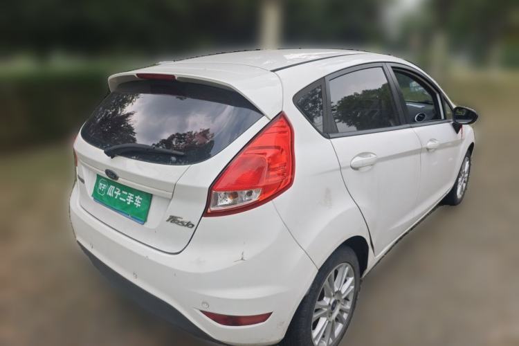Used Ford Fiesta 2013 Hatchback 1.5L Automatic Fashion Edition Rear Right 45 Deg