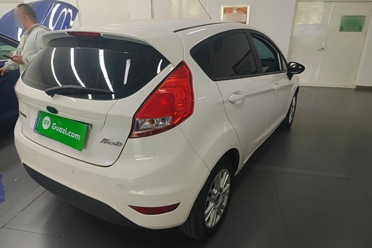 Used Ford Fiesta 2013 Hatchback 1.5L Automatic Fashion Edition Rear Right 45 Deg