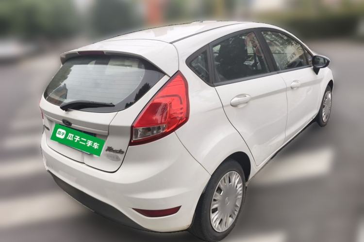 Used Ford Fiesta 2013 Hatchback 1.5L Manual Fashion Edition Rear Right 45 Deg