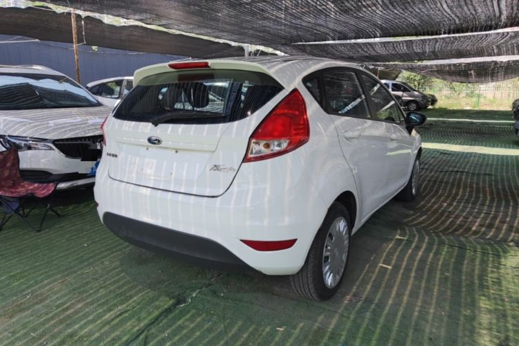 Used Ford Fiesta 2013 Hatchback 1.5L Manual Fashion Edition Rear Right 45 Deg