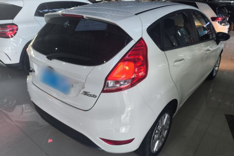 Used Ford Fiesta 2013 Hatchback 1.5L Automatic Fashion Edition Rear Right 45 Deg