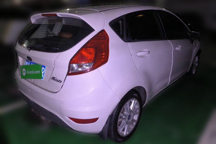 Used Ford Fiesta 2013 Hatchback 1.5L Automatic Fashion Edition Rear Right 45 Deg