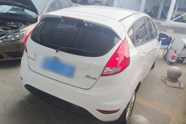 Used Ford Fiesta 2013 Hatchback 1.5L Automatic Fashion Edition Rear Right 45 Deg