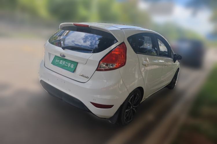 Used Ford Fiesta 2013 Hatchback 1.5L Manual Fashion Edition Rear Right 45 Deg