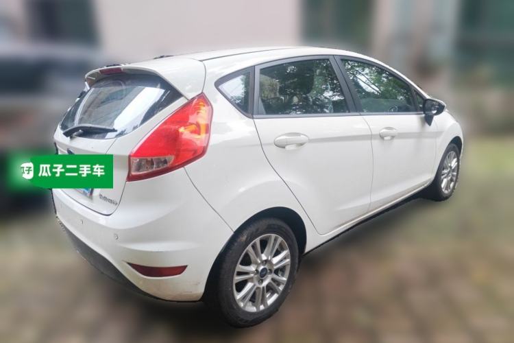 Used Ford Fiesta 2013 Hatchback 1.5L Automatic Fashion Edition Rear Right 45 Deg