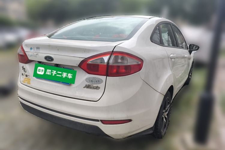 Used Ford Fiesta 2013 Sedan 1.5L Manual Fashion Edition Rear Right 45 Deg