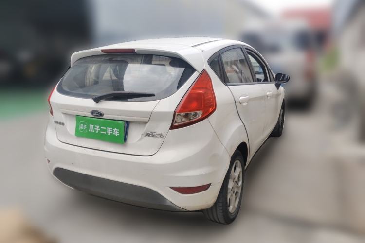 Used Ford Fiesta 2013 Hatchback 1.5L Manual Fashion Edition Rear Right 45 Deg