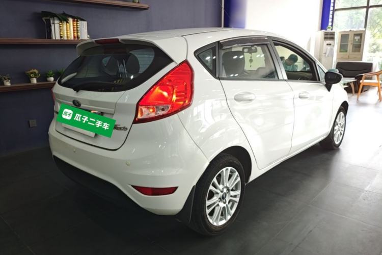 Used Ford Fiesta 2013 Hatchback 1.5L Automatic Fashion Edition Rear Right 45 Deg