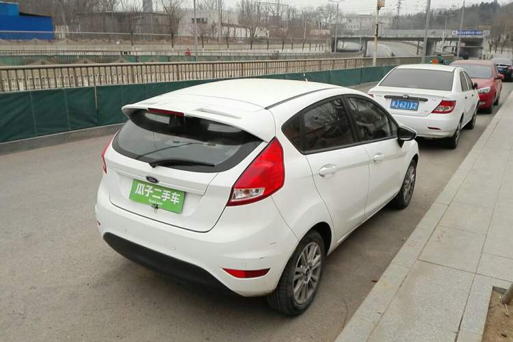 Used Ford Fiesta 2013 Hatchback 1.5L Automatic Fashion Edition Rear Right 45 Deg