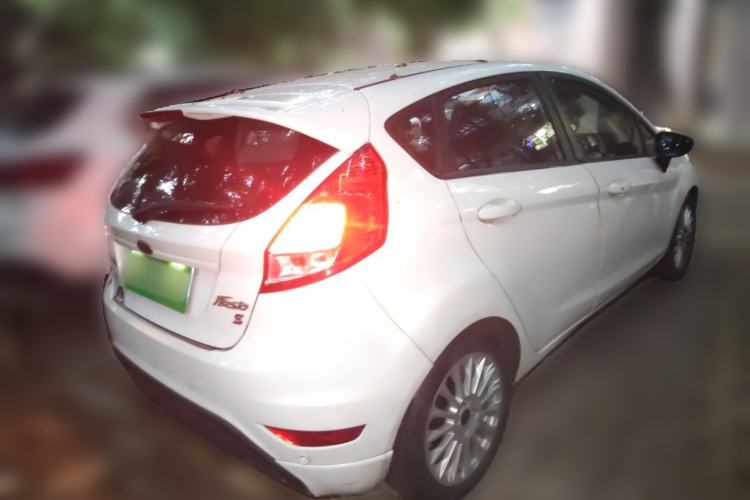 Used Ford Fiesta 2013 Hatchback 1.5L Automatic Dynamic Model Rear Right 45 Deg