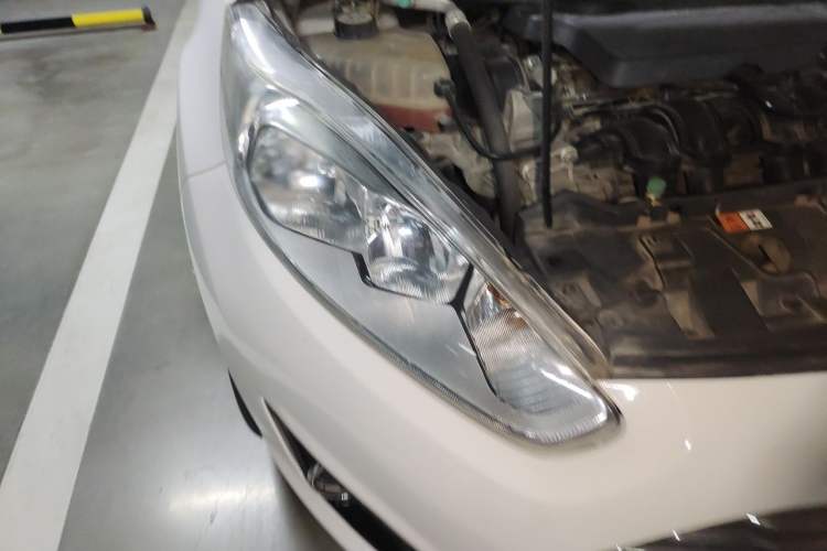 Used Ford Fiesta 2013 Hatchback 1.5L Automatic Sport Model Right Front Headlight