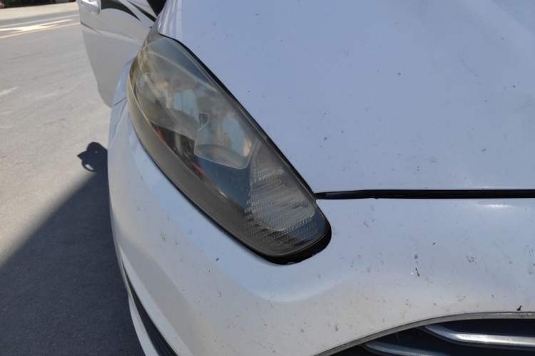 Used Ford Fiesta 2013 Sedan 1.5L Manual Fashion Edition Right Front Headlight