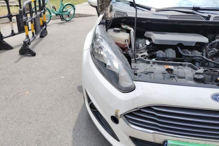 Used Ford Fiesta 2013 Sedan 1.5L Automatic Fashion Edition Right Front Headlight