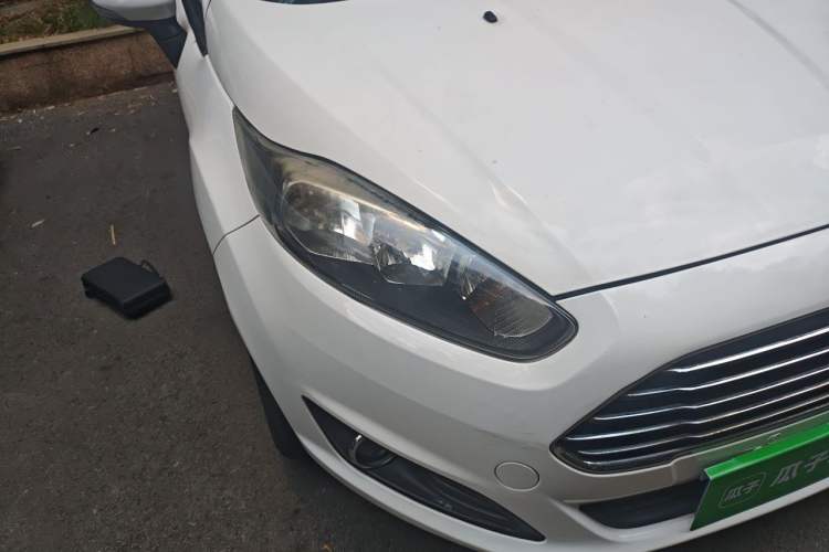 Used Ford Fiesta 2013 Hatchback 1.5L Automatic Prestige Model Right Front Headlight