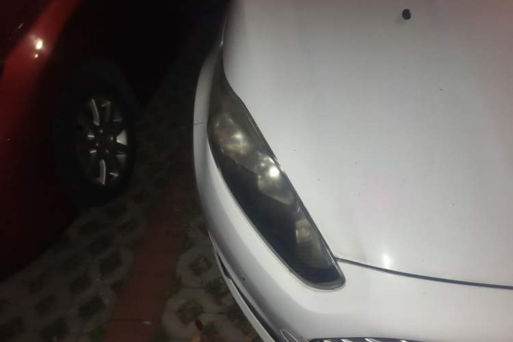 Used Ford Fiesta 2013 Sedan 1.5L Automatic Fashion Edition Right Front Headlight