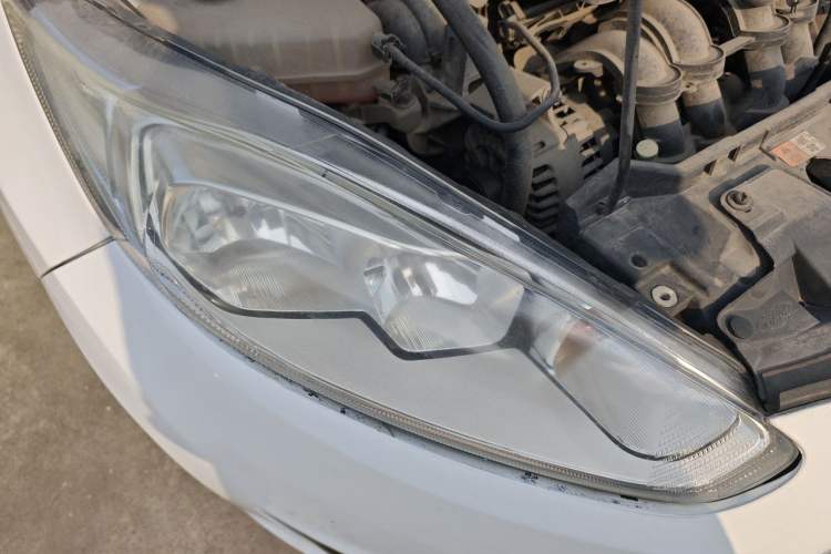 Used Ford Fiesta 2013 Hatchback 1.5L Automatic Sport Model Right Front Headlight