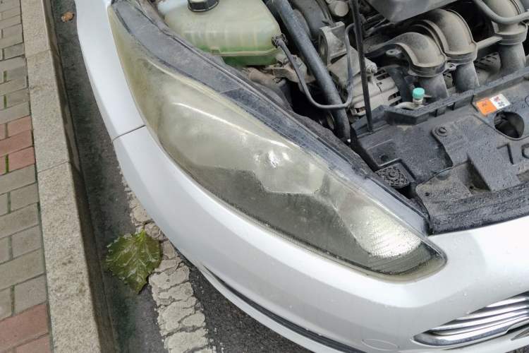 Used Ford Fiesta 2013 Sedan 1.5L Manual Fashion Edition Right Front Headlight